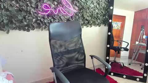 Snapshot of samantaortiz_ chatting on 1, 12, 2025 samantaortiz_ online show from 1, 12, 2025