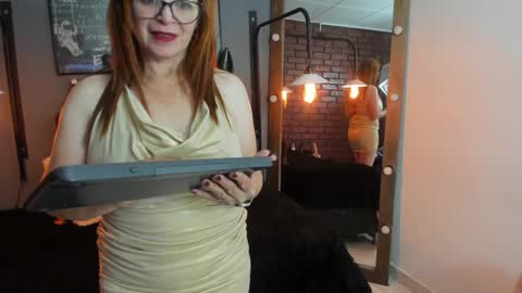 Snapshot of samantha_mature56 chatting on 6, 1, 2025 Sam online show from 6, 1, 2025