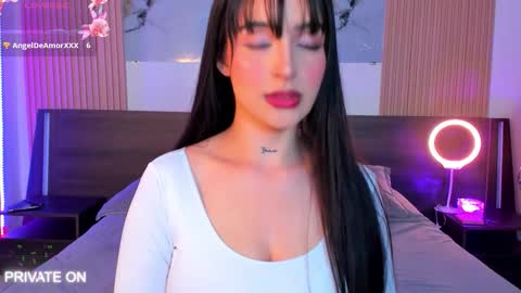 Snapshot of samantha_moons chatting on 18, 12, 2025 samantha_moons online show from 18, 12, 2025