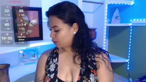 samantha_smiithh online show from 13, 10, 2025