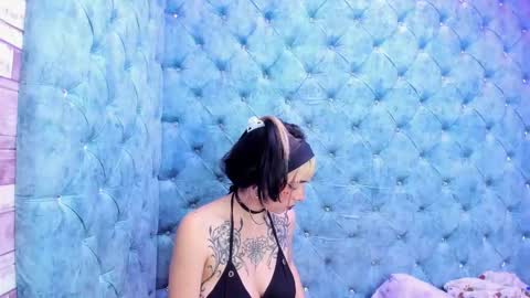 Snapshot of samanthaa_smitth chatting on 29, 11, 2025 Samantha Smitth online show from 29, 11, 2025
