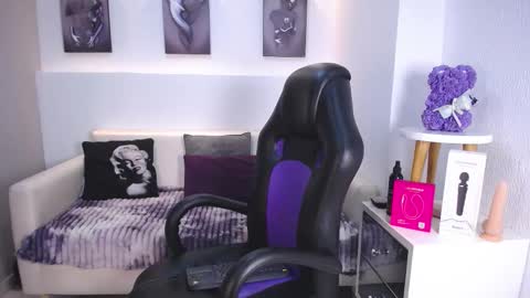 Samantha online show from 2, 12, 2025