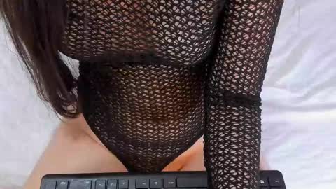 Snapshot of samanthahill_ chatting on 3, 2, 2026 samanthahill_ online show from 3, 2, 2026