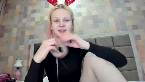 Snapshot of samanthamiasnik1 chatting on 11, 12, 2024 Samantha online show from 11, 12, 2024