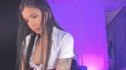 Snapshot of samanthawestx chatting on 3, 10, 2025 Sam online show from 3, 10, 2025