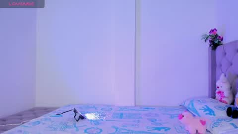 Snapshot of samara_jonnes_ chatting on 9, 4, 2026 Samara is my name a pleasure delighted that you are here leave your thumb up it is important to me online show from 9, 4, 2026
