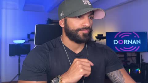 Snapshot of samdornan chatting on 16, 12, 2024 Sam Dornan online show from 16, 12, 2024