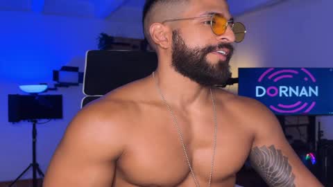 Snapshot of samdornan chatting on 23, 12, 2024 Sam Dornan online show from 23, 12, 2024