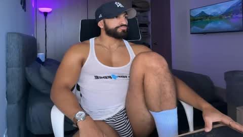 Snapshot of samdornan chatting on 21, 1, 2025 Sam Dornan online show from 21, 1, 2025