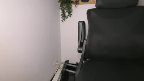 Snapshot of samdornan chatting on 3, 2, 2026 Sam Dornan online show from 3, 2, 2026