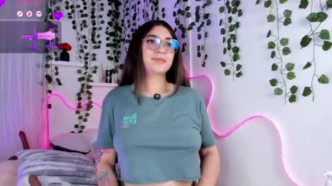 Snapshot of samii_evanns chatting on 1, 5, 2026 Samii Evans online show from 1, 5, 2026