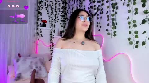 Snapshot of samii_evanns chatting on 5, 5, 2026 Samii Evans online show from 5, 5, 2026
