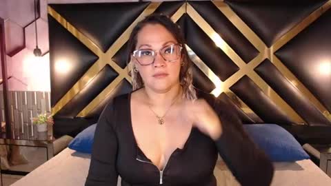 Snapshot of samira_lennox chatting on 11, 7, 2026 SAMIRA online show from 11, 7, 2026