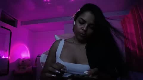 Danna dulce online show from 10, 4, 2026