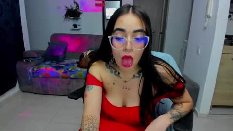Snapshot of samismith77 chatting on 28, 4, 2026 SARA online show from 28, 4, 2026