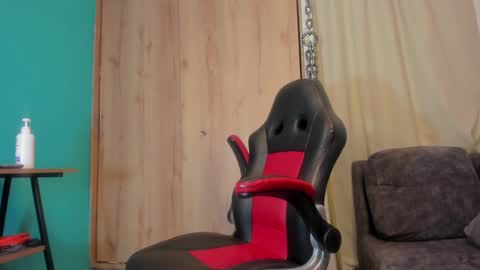 Sophie y Mark online show from 8, 1, 2025