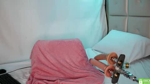 sammy_liz2 online show from 4, 3, 2025