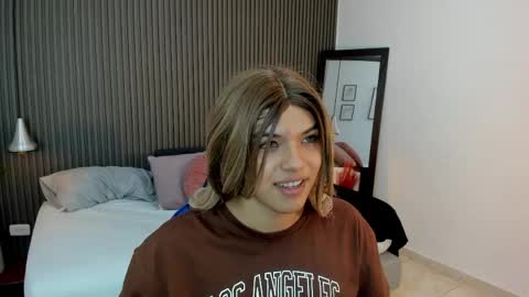 Snapshot of sammybrunette1 chatting on 4, 5, 2026 Axel online show from 4, 5, 2026