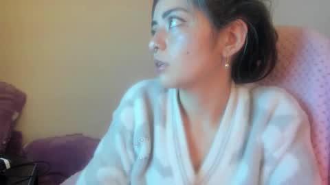   online show from 25, 3, 2026