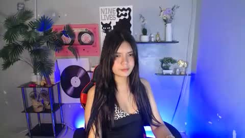 Snapshot of sampaguita_pinayxx chatting on 2, 5, 2026 SOFIA online show from 2, 5, 2026