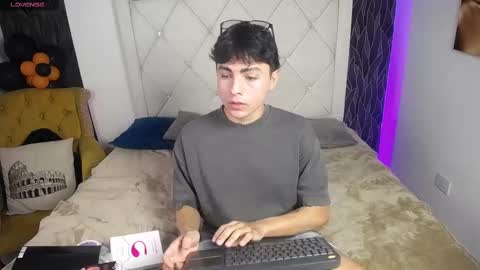 Snapshot of samu_foxxx chatting on 16, 10, 2025 SAMU online show from 16, 10, 2025