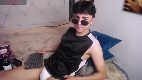 Snapshot of samu_foxxx chatting on 22, 10, 2025 SAMU online show from 22, 10, 2025