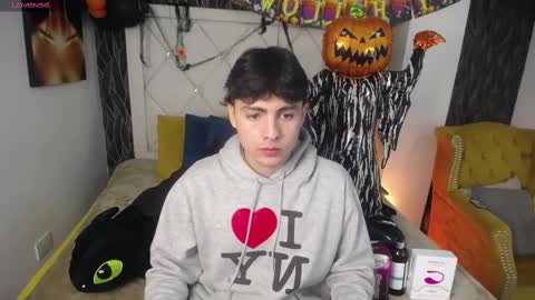 Snapshot of samu_foxxx chatting on 30, 10, 2025 SAMU online show from 30, 10, 2025