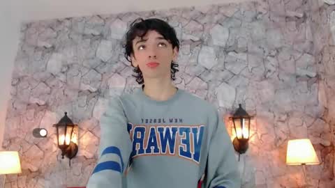 Snapshot of samueel_hilton chatting on 18, 2, 2025 samueel_hilton online show from 18, 2, 2025