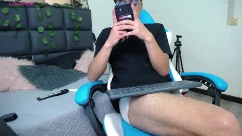Snapshot of samuel_dark chatting on 9, 4, 2026 samuel_dark online show from 9, 4, 2026