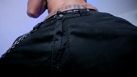   online show from 22, 9, 2025