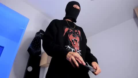   online show from 16, 10, 2025