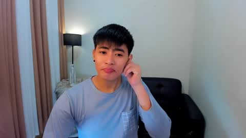 Snapshot of samuelangelo chatting on 18, 12, 2024 Sam online show from 18, 12, 2024