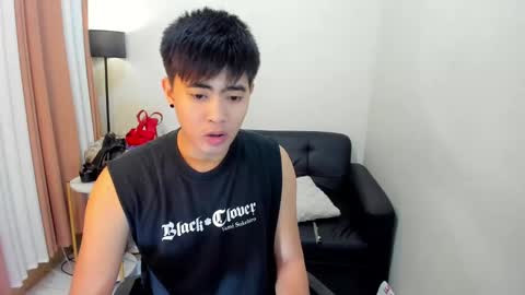 Snapshot of samuelangelo chatting on 25, 12, 2024 Sam online show from 25, 12, 2024