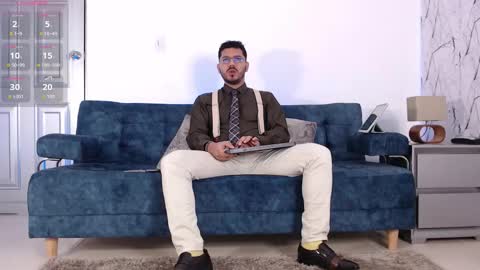 Snapshot of samuelcoopper chatting on 21, 10, 2025 Samuel Coopper online show from 21, 10, 2025