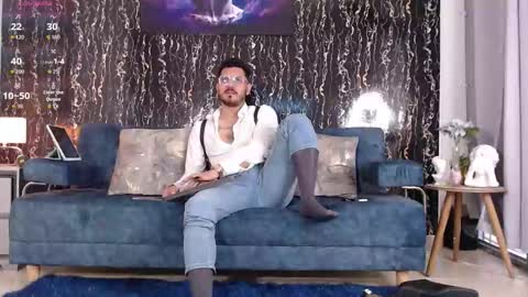 Snapshot of samuelcoopper chatting on 2, 11, 2025 Samuel Coopper online show from 2, 11, 2025