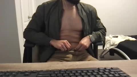 Snapshot of samwise2418 chatting on 17, 10, 2025 Sam W dick strip tease online show from 17, 10, 2025