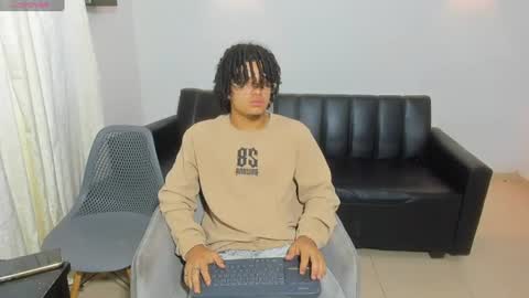Snapshot of samxx_muscle chatting on 23, 6, 2026 samxx_muscle online show from 23, 6, 2026