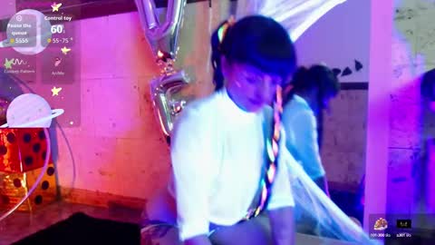 Snapshot of samy_hoops chatting on 4, 10, 2025 Sammy online show from 4, 10, 2025