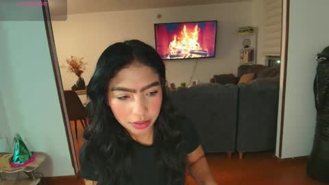 Snapshot of samy_jonnes_ chatting on 27, 5, 2026 Hello I am absent due to a family calamity I will return soon-hola estoy ausente por un problema familiar volvere pronto. online show from 27, 5, 2026