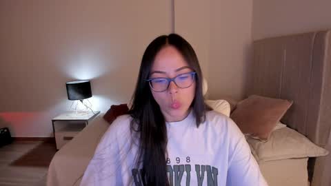 Snapshot of samy_one chatting on 2, 5, 2026 Samy online show from 2, 5, 2026