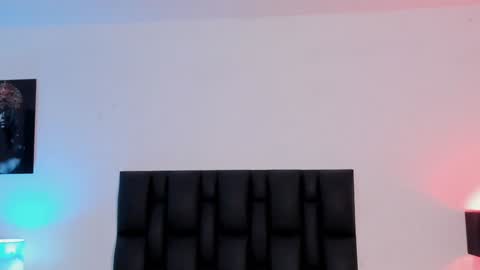 Snapshot of sander_mila chatting on 8, 2, 2025 MilaSander online show from 8, 2, 2025