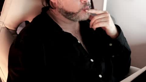 Sanders online show from 31, 12, 2024