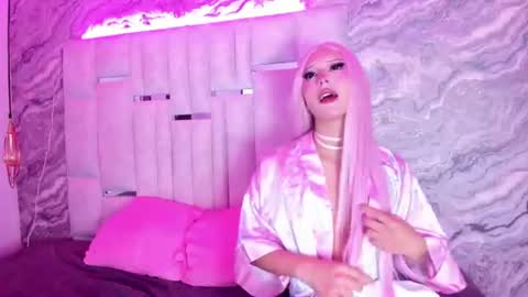 Snapshot of sandieluxx chatting on 14, 7, 2026 sandieluxx online show from 14, 7, 2026