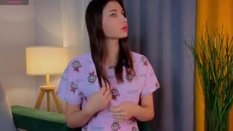 Snapshot of sandili chatting on 24, 11, 2025 Isabel but you can call me Bella online show from 24, 11, 2025