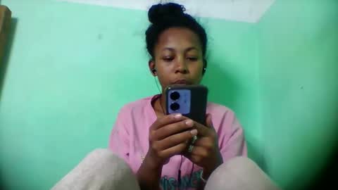 sandra1253099 online show from 11, 5, 2026