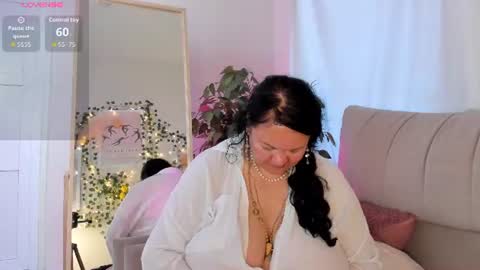 Snapshot of sandra__jackson chatting on 5, 7, 2026 sandra__jackson online show from 5, 7, 2026