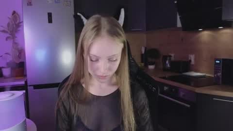 Sandra      Lillys Page    online show from 21, 5, 2026