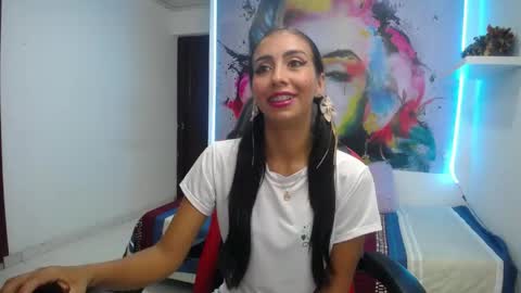 Snapshot of sandra_petite19 chatting on 10, 5, 2026 sandra online show from 10, 5, 2026