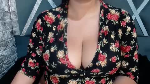 Snapshot of sandraclarkx69 chatting on 5, 2, 2025 sandraclarkx69 online show from 5, 2, 2025