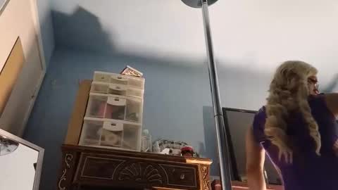 Sandra online show from 9, 3, 2026